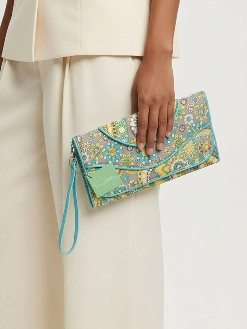NWT Vera Bradley Lemon Parfait Organizer Clutch Purse